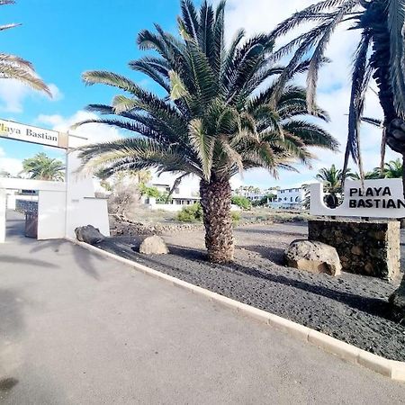 Playa Bastian First Line Of The Sea Costa Teguise Exterior foto