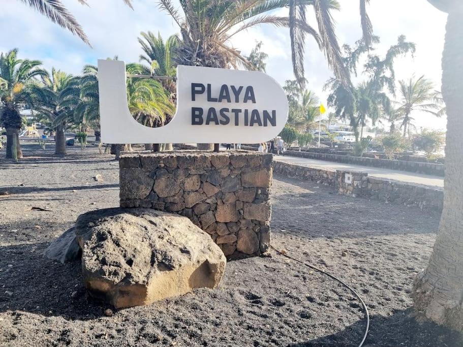 Playa Bastian First Line Of The Sea Costa Teguise Exterior foto